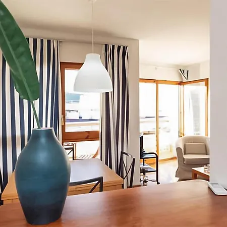 Beautiful In With Wifi And 2 Bedrooms *
